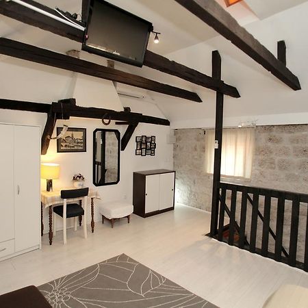 Apartment Tragurium Trogir Bagian luar foto