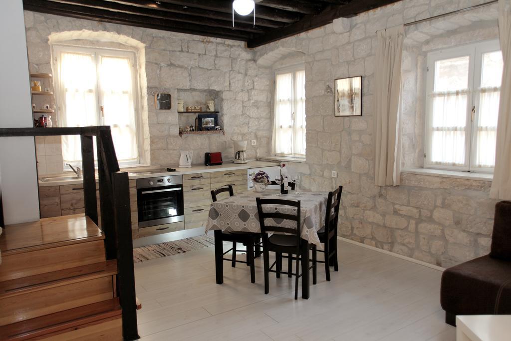 Apartment Tragurium Trogir Bagian luar foto